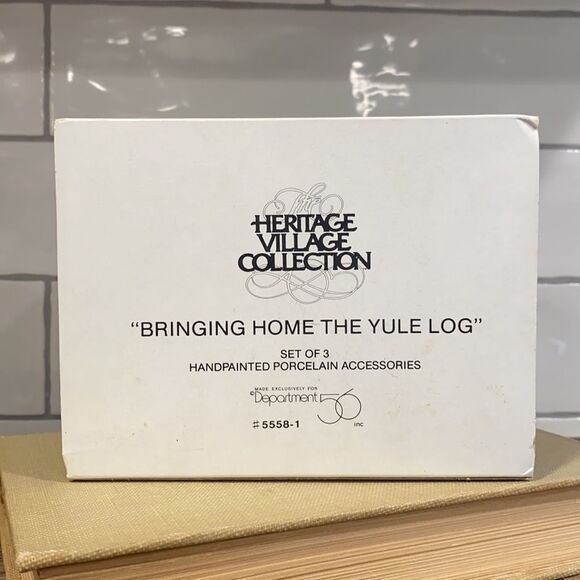 Dept 56 Bringing Home The Yule Log Figurine Set Christmas Village #5558-1 - Picture 4 of 8